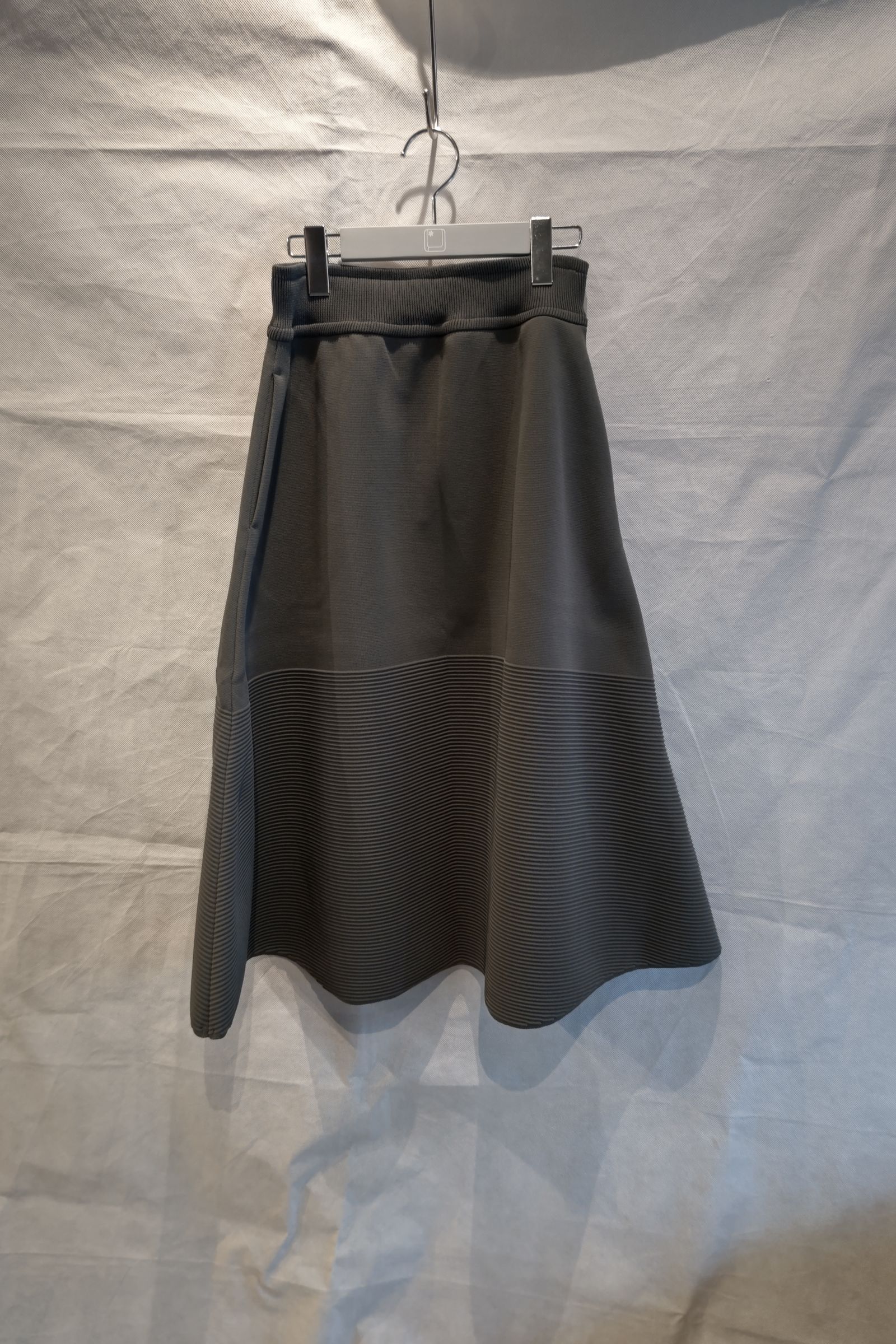 CFCL - milan rib skirt 1 -grey- 22aw women | asterisk