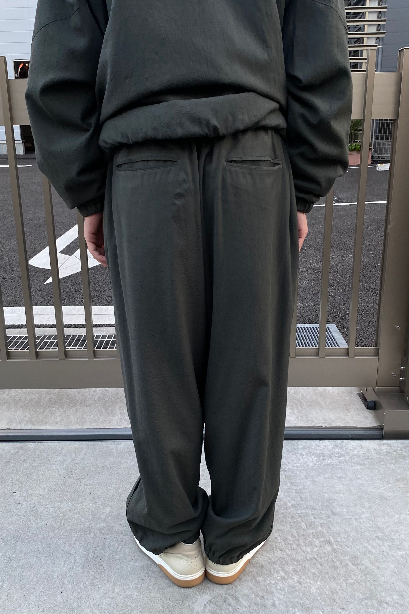 blurhms - Wool Rayon Silk Track Pants-dark sage- 23ss men
