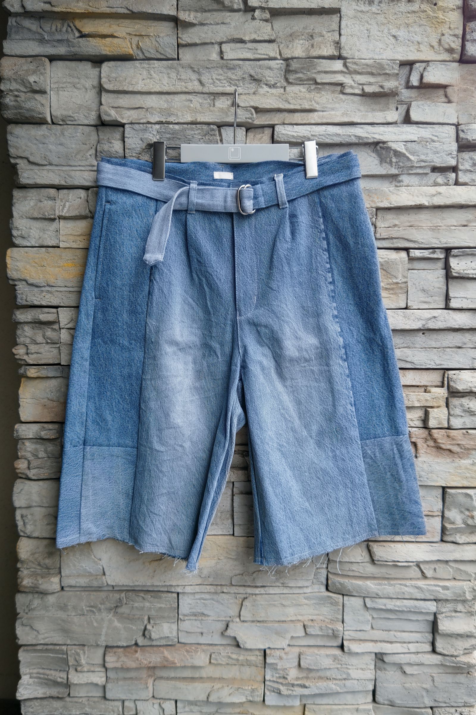 SEEALL - reconstructed big shorts -denim- 23ss men | asterisk