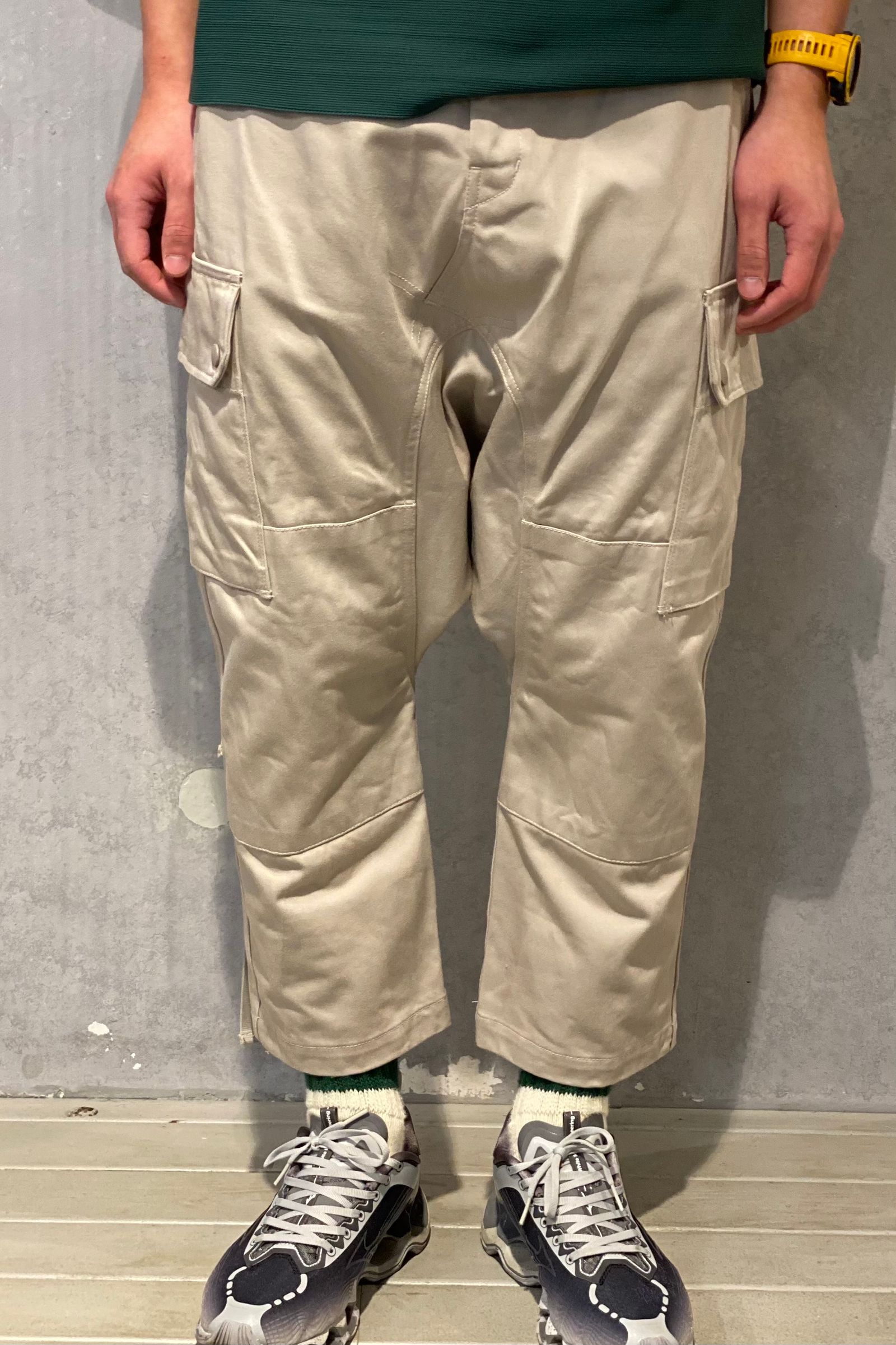 FUMITO GANRYU - f-2 sarrouel pants-greige- 22ss 1月22日発売