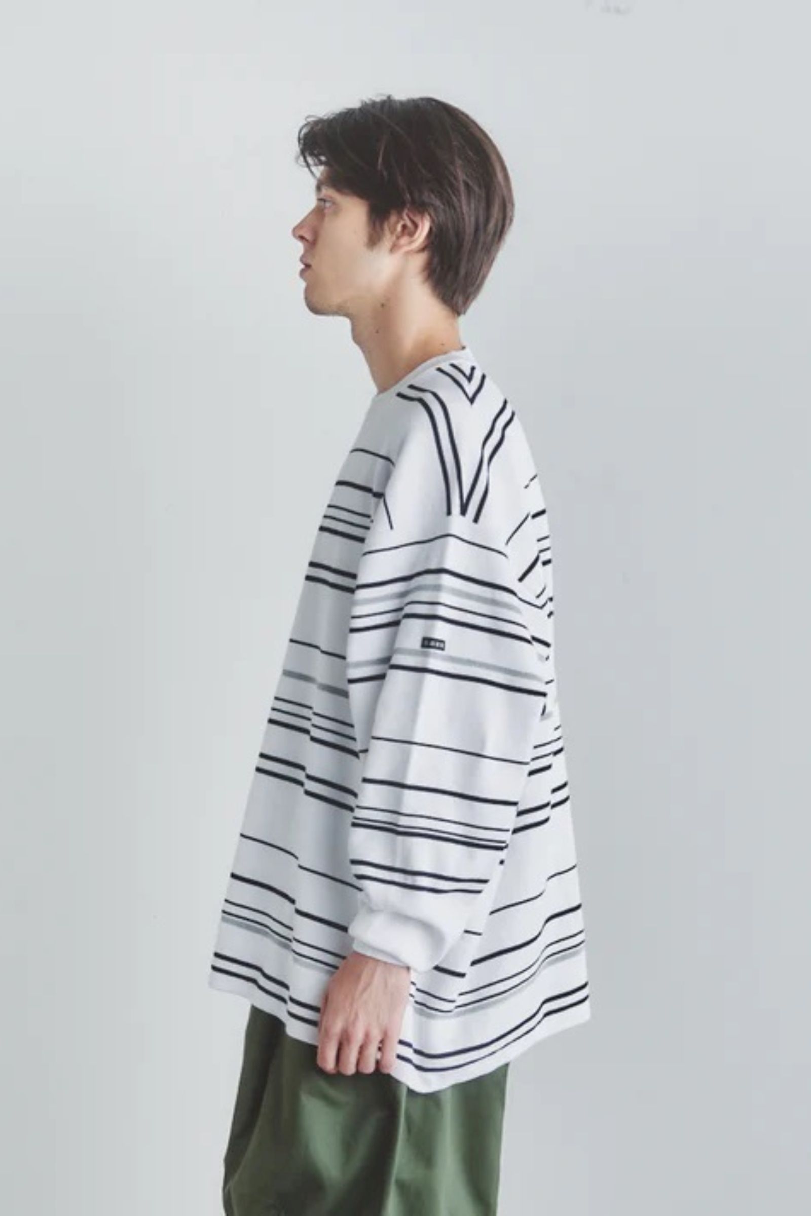 is-ness - knitted flash border long sleeve t-shirt -blue gray×gray