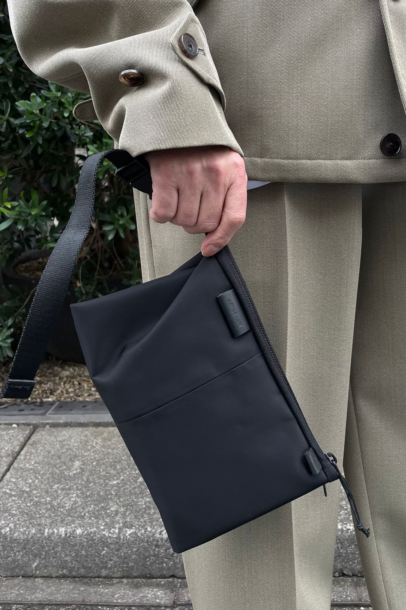 Cote&Ciel Kivu S Sleek Black cote&ciel Kivu S Sleek Black ポーチ