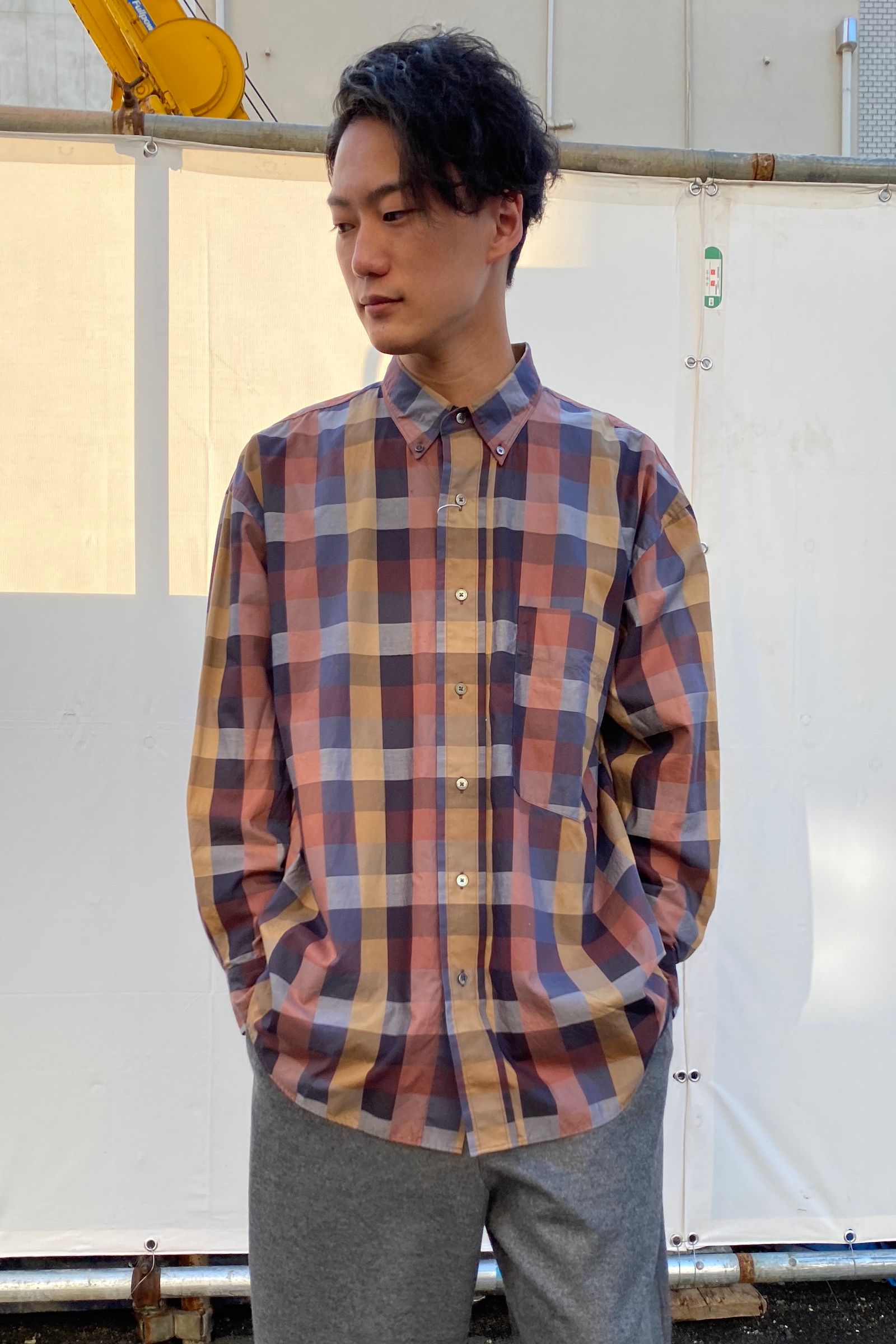 STYLE NO. 715