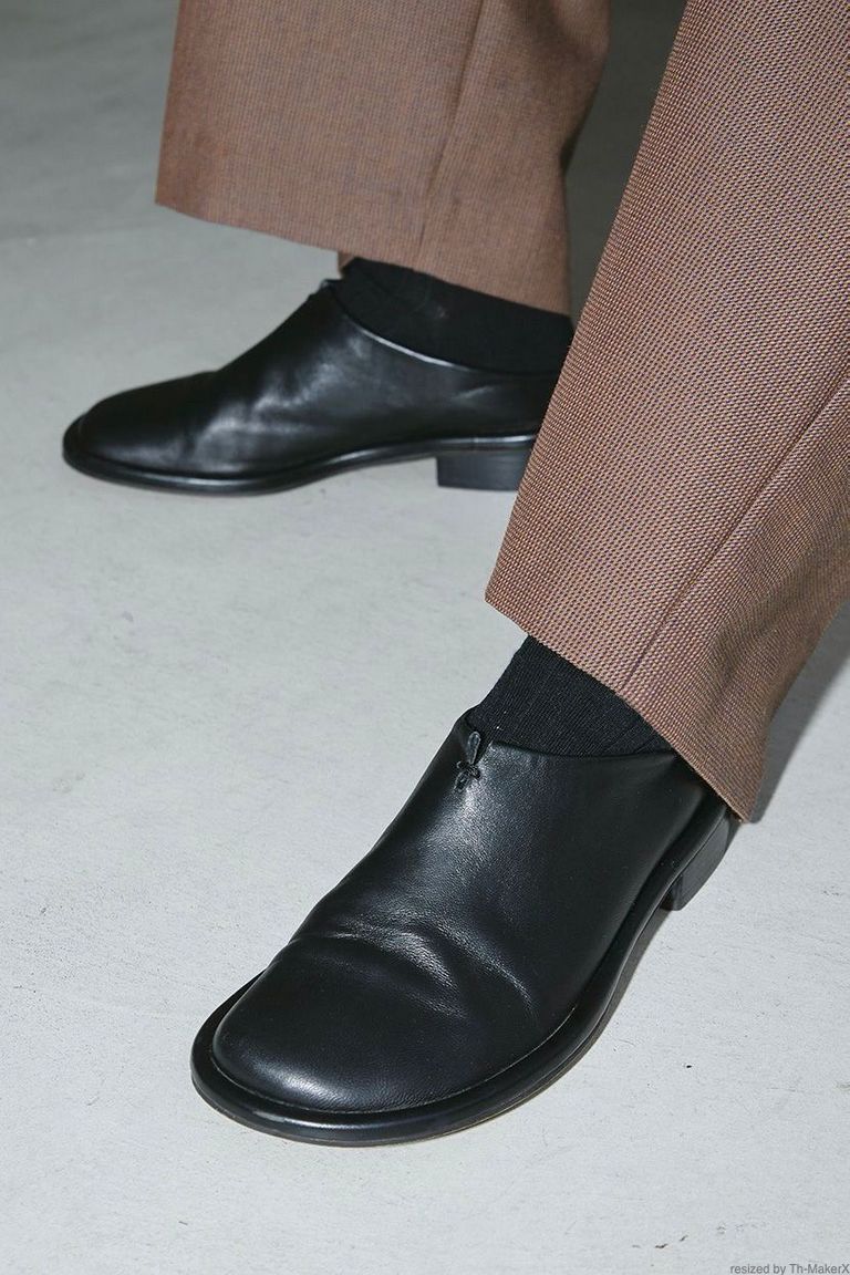 TODAYFUL - slide leather shoes -black- 22aw women - | asterisk