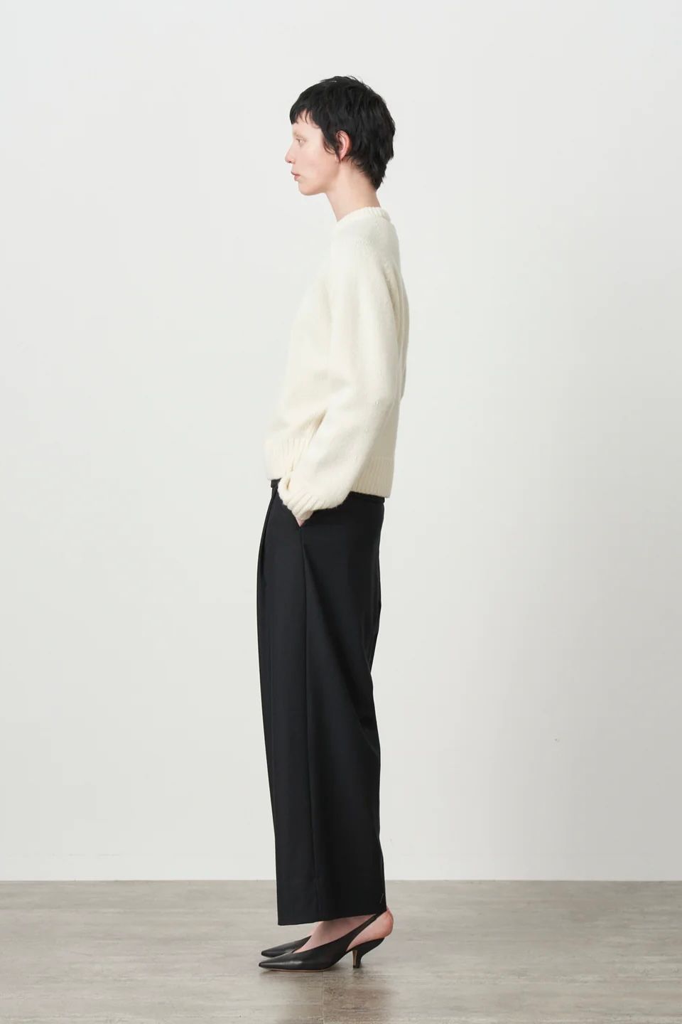 ATON - WOOL CASHMERE SILK CREWNECK SWEATER -off white- 23aw women