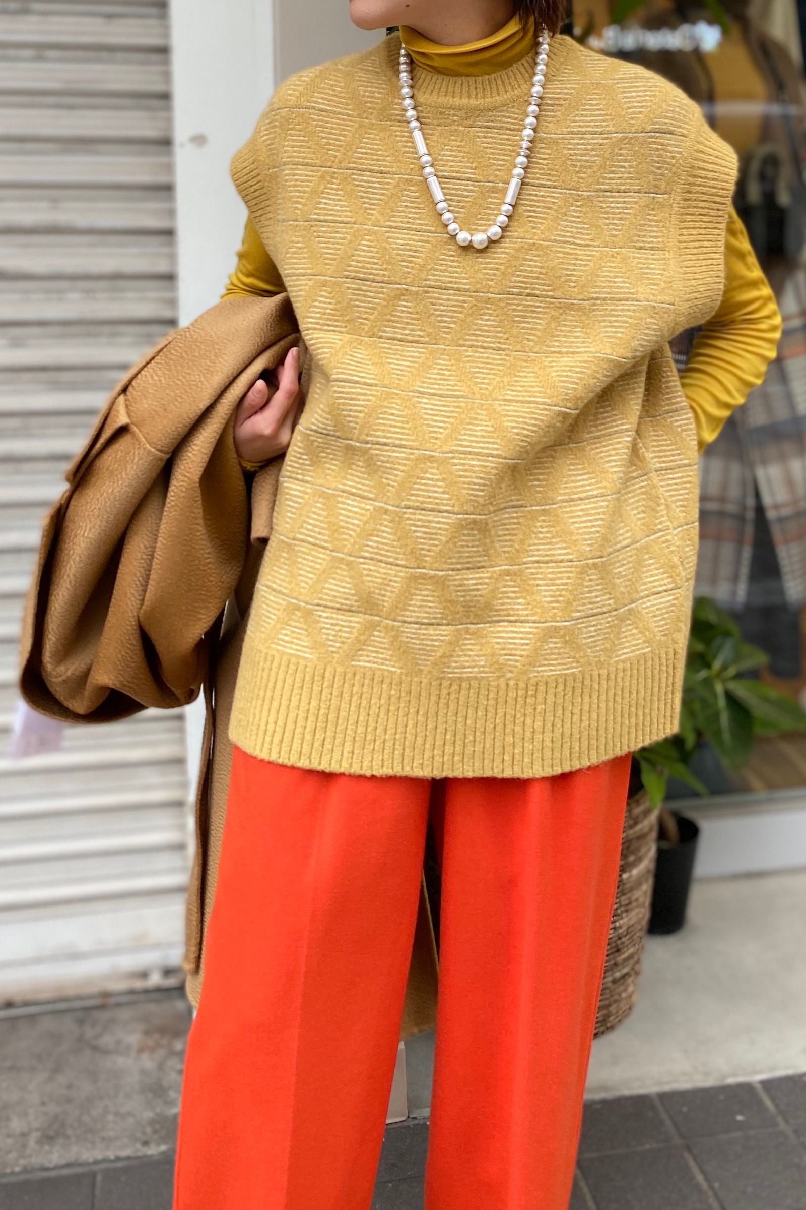 STYLE NO. 735