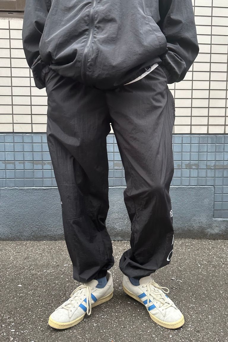 Chaos Fishing Club - LOGO ART PANTS ナイロントラックパンツ -BLACK 