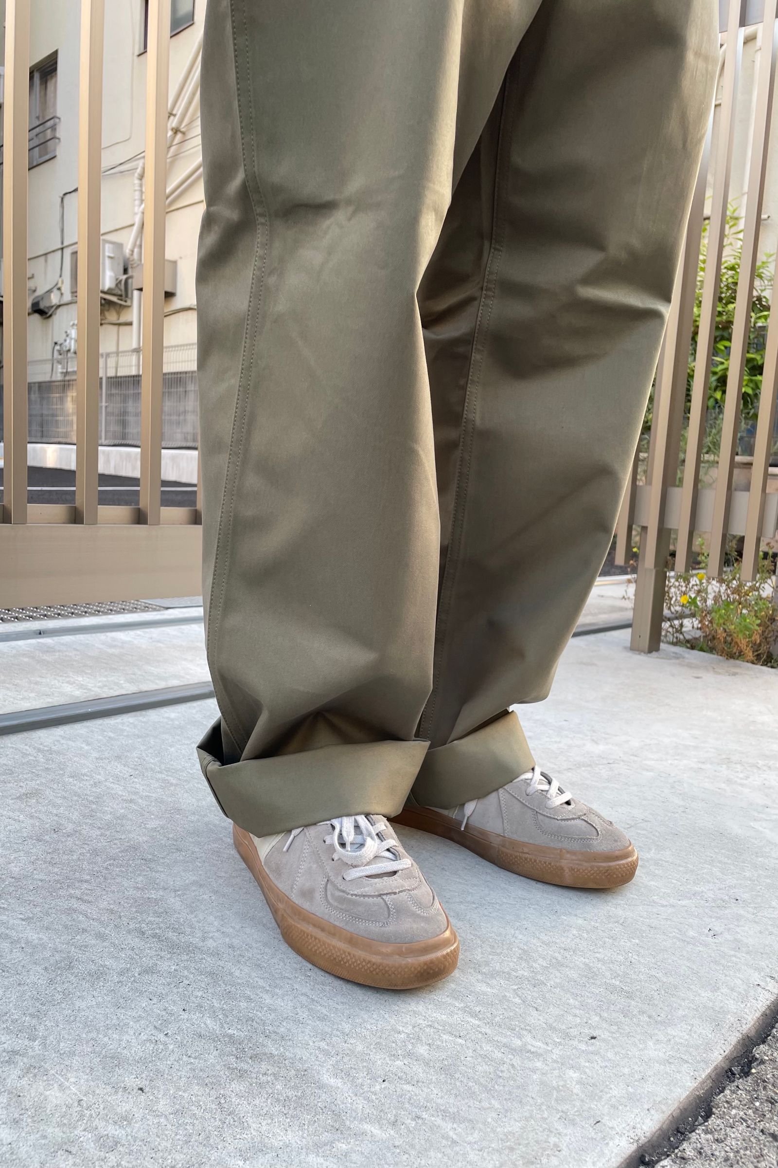 E.TAUTZ - core field trousers/chino army green 21aw | asterisk