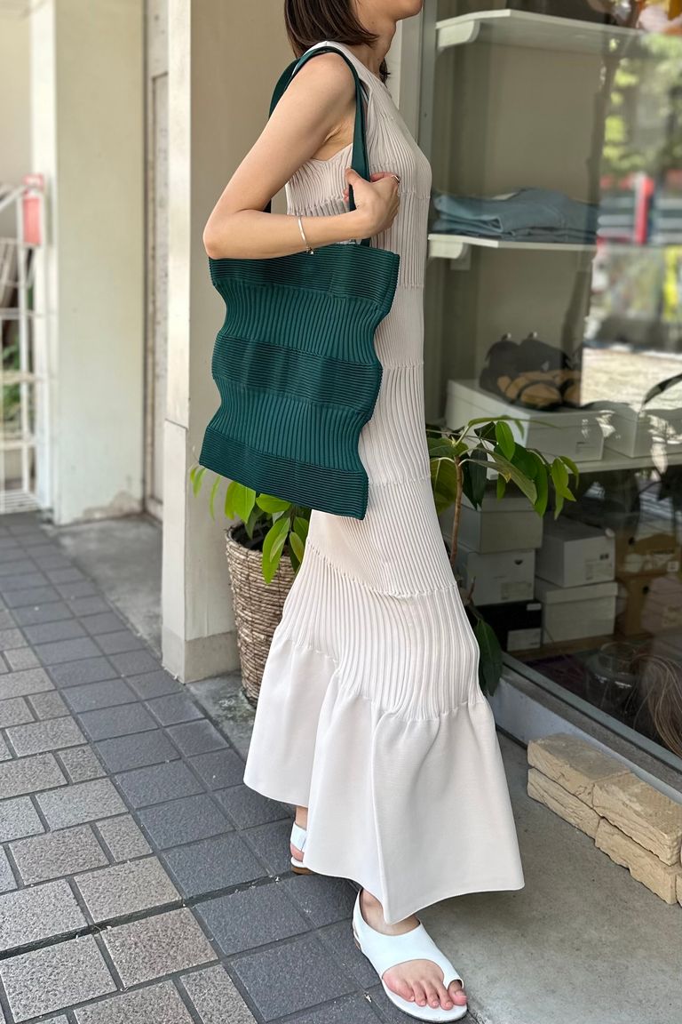CFCL - FLUTED SLEEVELESS MERMAID DRESS -light beige- 23aw women 