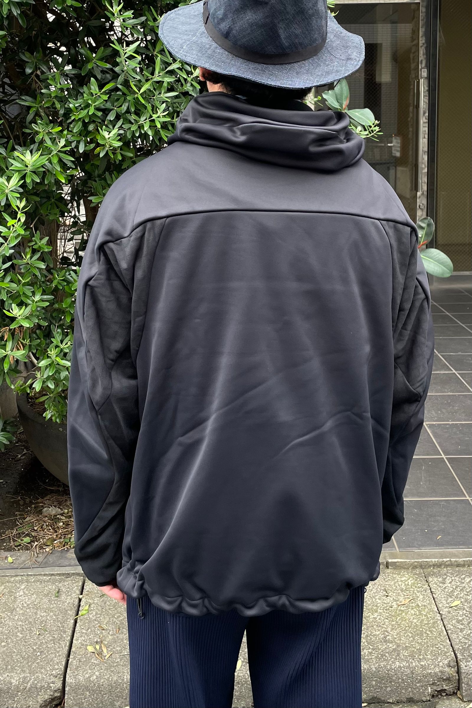 White Mountaineering - 〈BLK〉windstopper jersey jacket -black