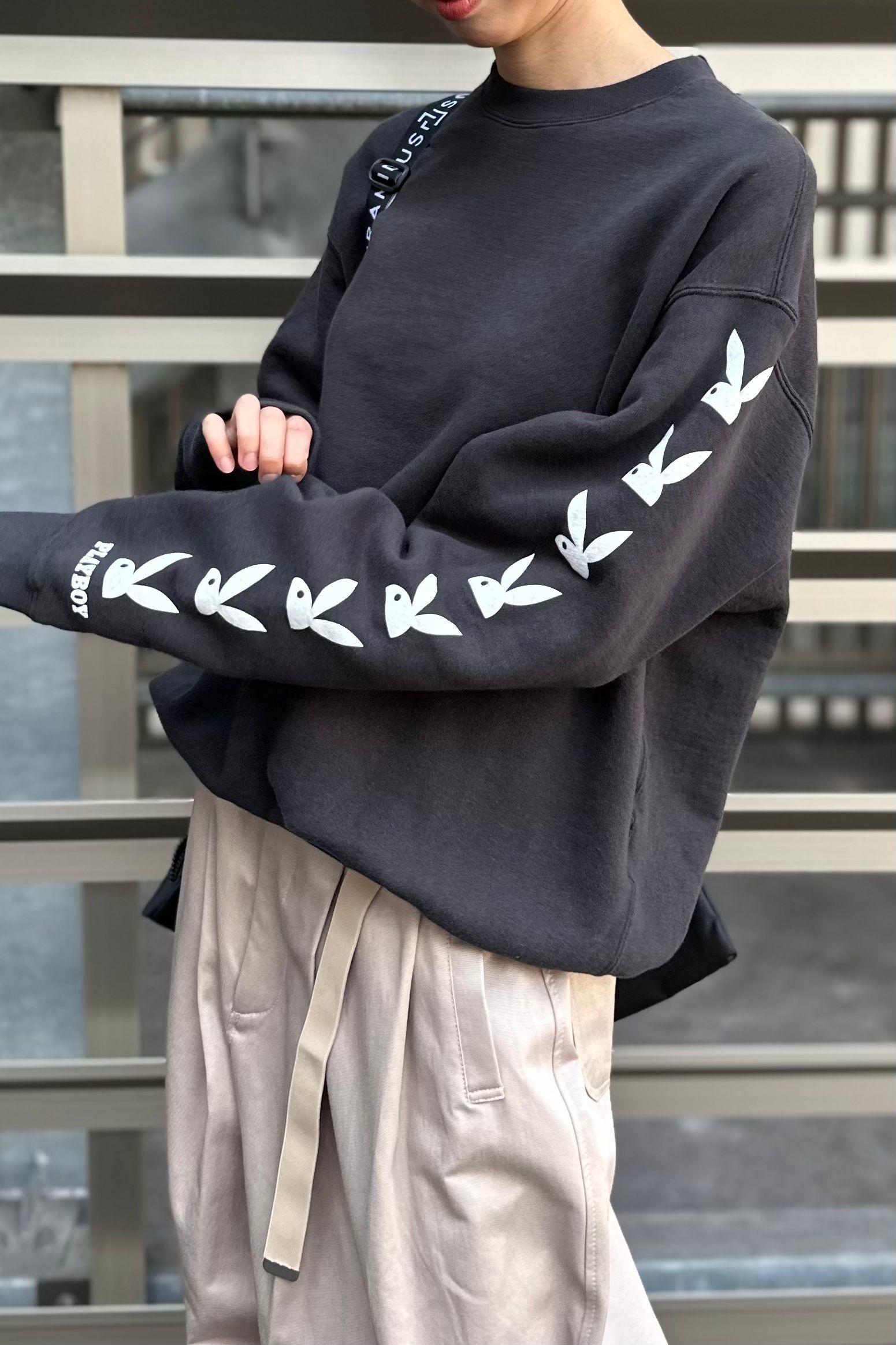 UNUSED - PLAYBOY print crewneck sweatshirt -black- 23aw women