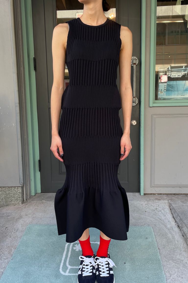 CFCL - FLUTED SLEEVELESS MERMAID DRESS -black- 23aw women | asterisk