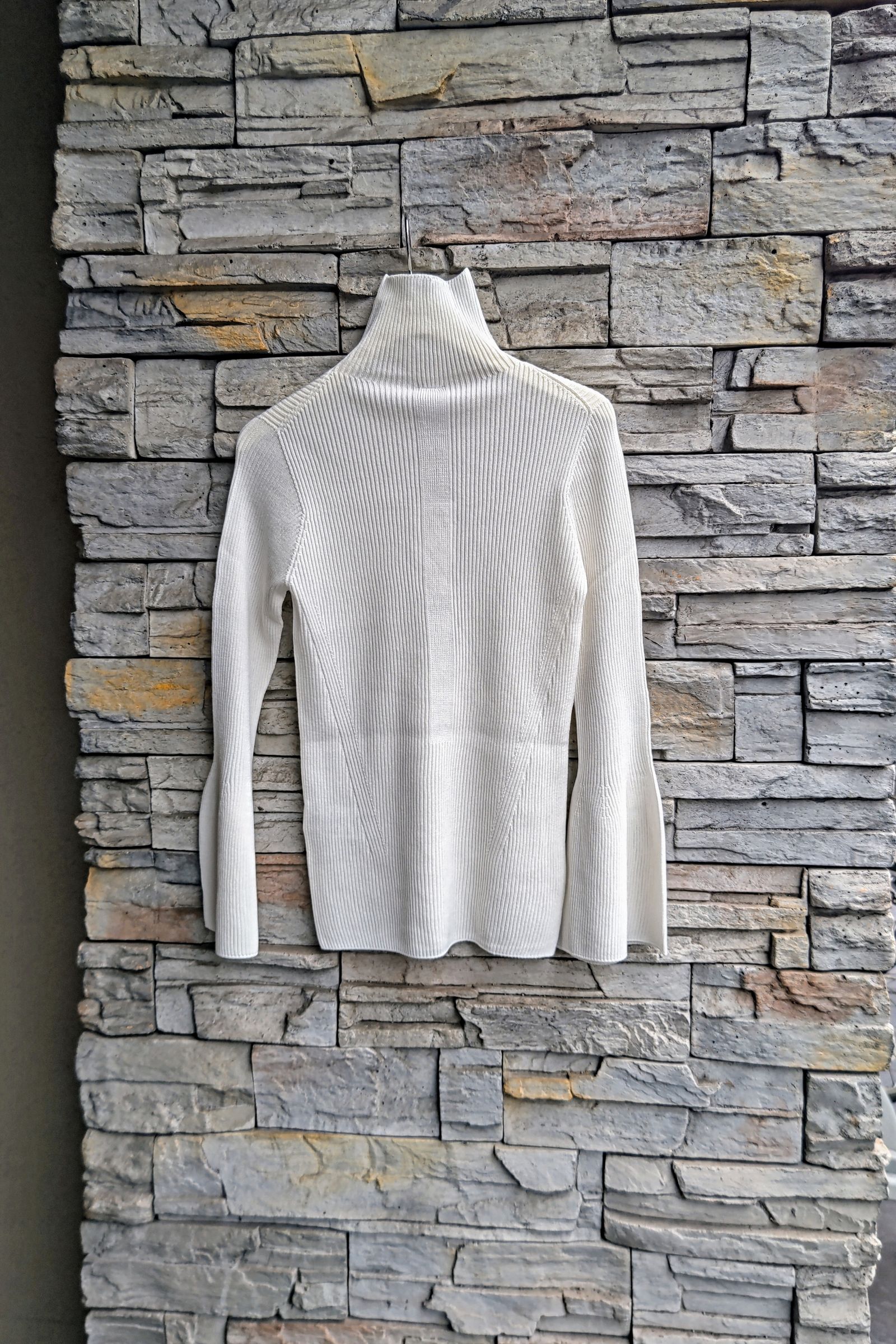 CFCL - BS RIB BELL SLEEVE TOP-WHITE-VOL.7 24ss | asterisk