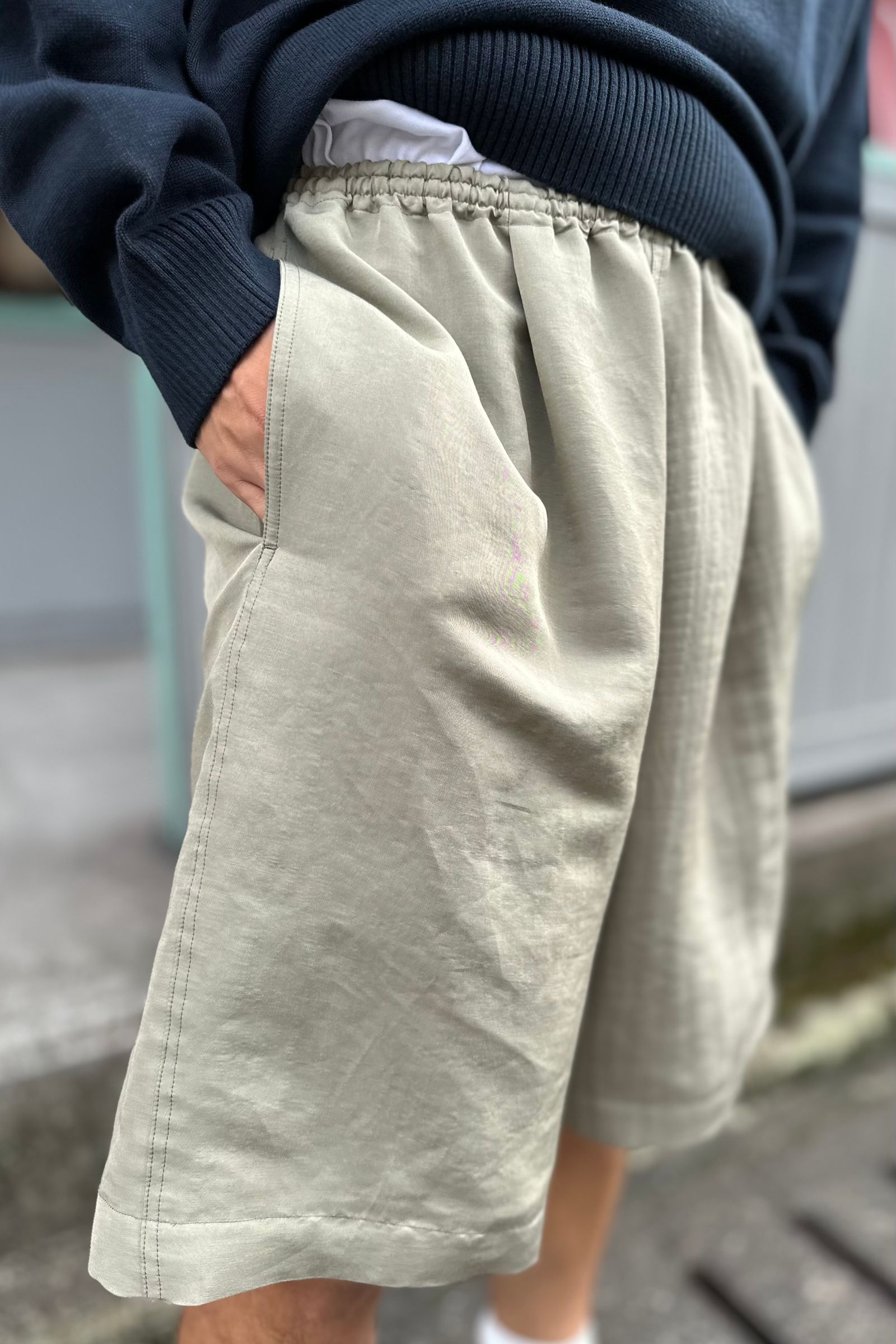 blurhms - Silk Nylon Easy Wide Shorts-KhakiGray-23ss | asterisk