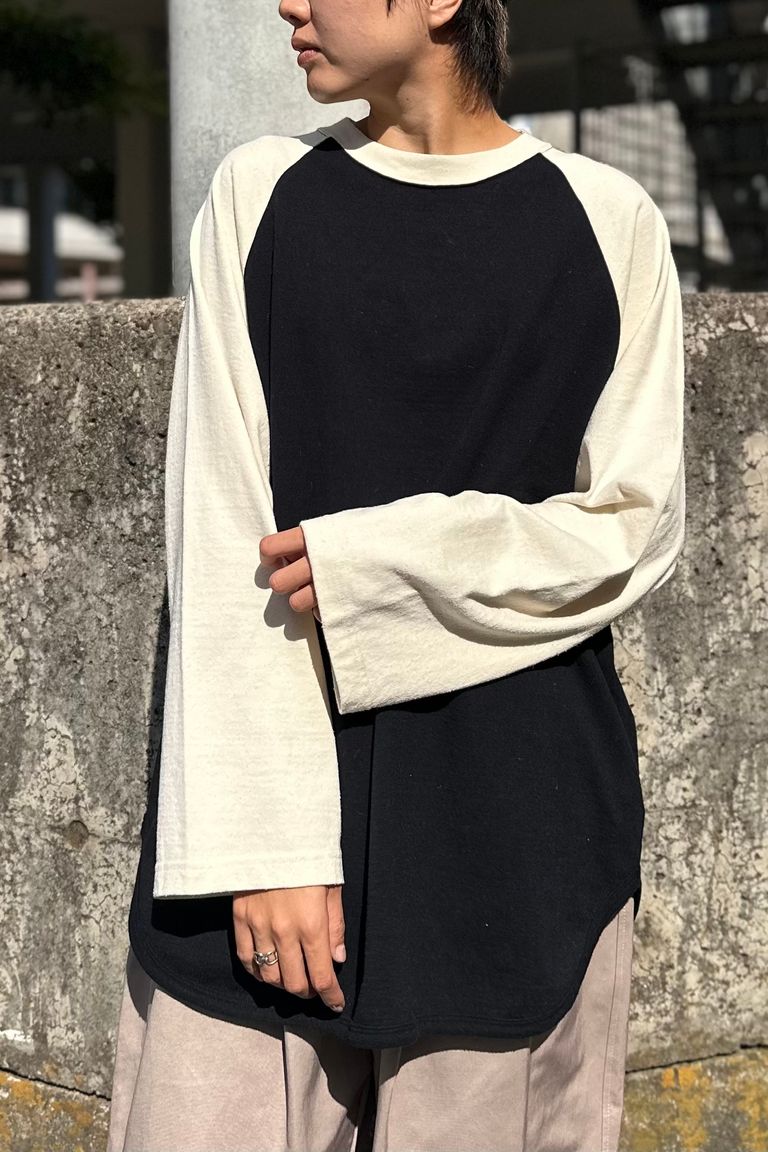 blurhms - Co/Silk Nep Baseball Raglan Tee-BlackNavy BODY×Ecru 