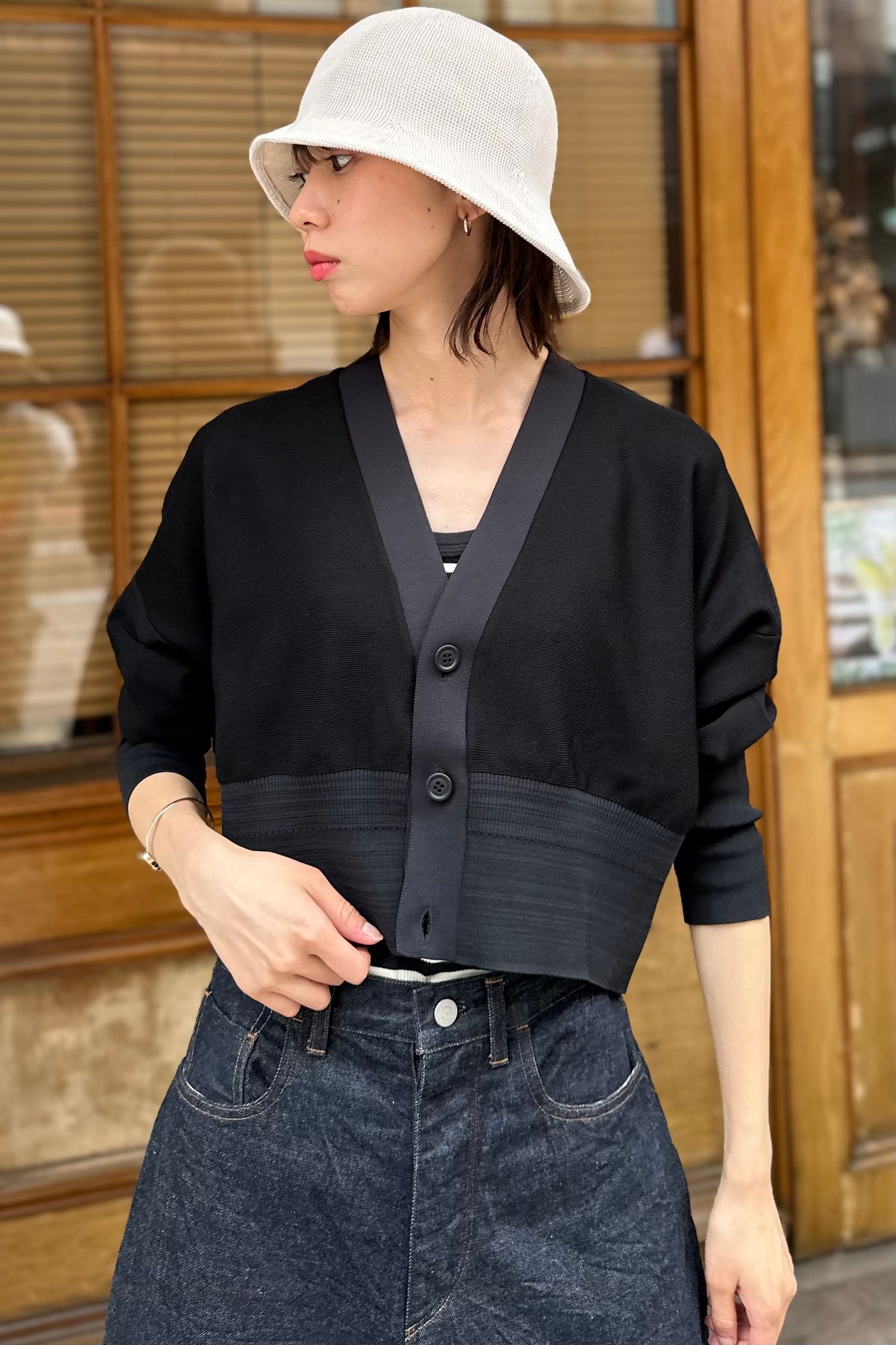 2回ほど自宅で洗濯しておりますきれいめ　CFCL CUPRO GARTER CROPPED CARDIGAN