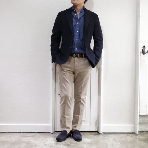 "BOGLIOLI"ネイビージャケットを使用したジャケパンスタイル