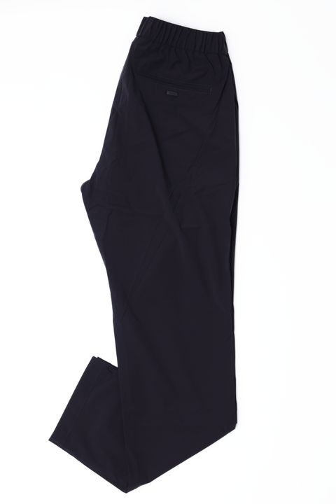 FUNCTIONAL WARDROBE ウォーターレペレント ストレッチナイロン 1プリーツ テーパード シャーリングパンツ / ブラック 9300