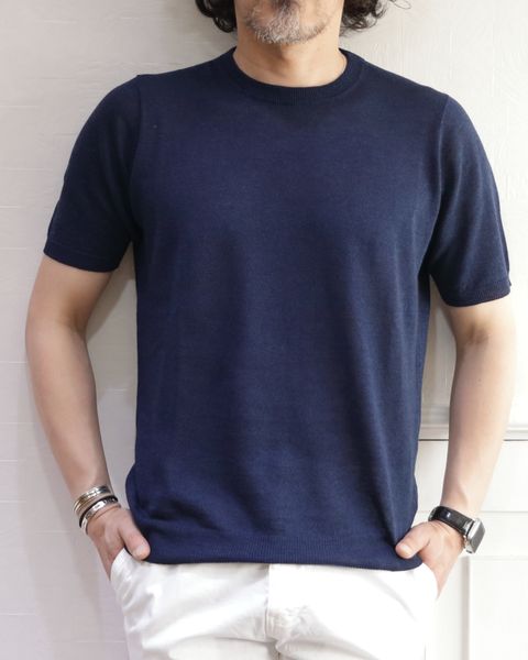 FILIPPO DE LAURENTIIS / フィリッポ デ ローレンティスを使用したネイビースタイリング