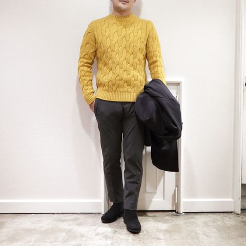 "TAGLIATORE"カシミアチェスターコートを使用した休日スタイル