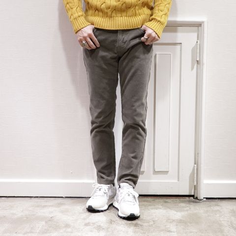 "DUNOウールシェルダウン"を使用した大人の冬休日コーデ