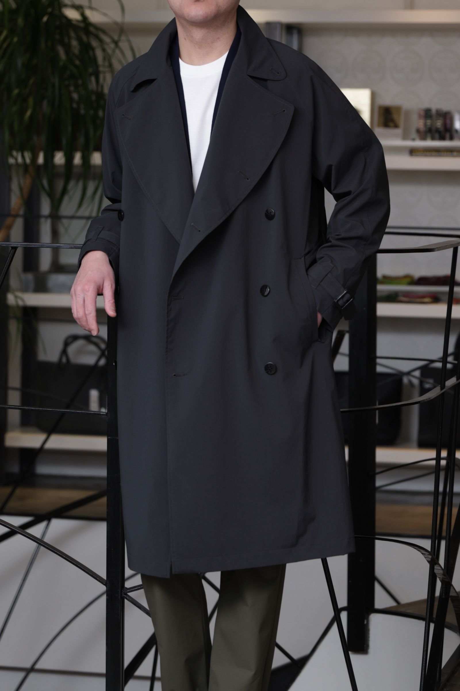 ES:Sを使用した、ミリタリーを上品に着こなす洗練スタイル