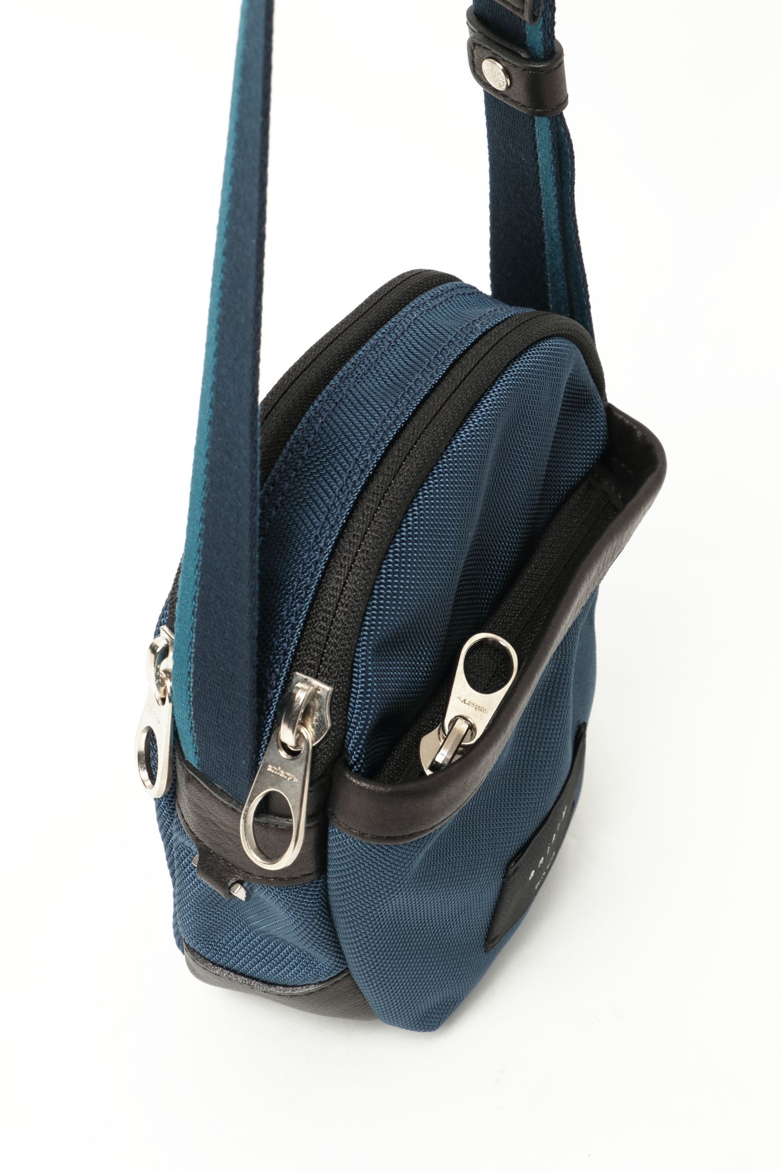70-03000 Cordura Twill 1680D コーデュラナイロン ミニショルダーバッグ / ネイビー