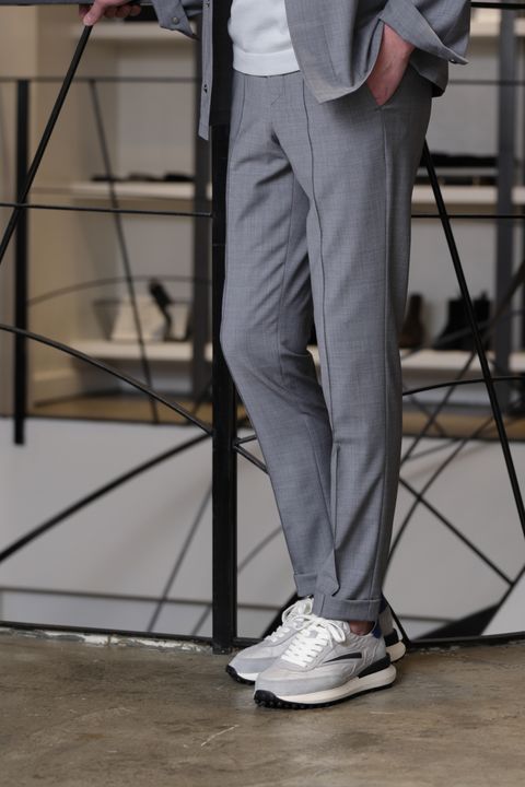 ベルウィッチ セットアップを使用した、ミニマルに整う大人のワントーンセットアップ