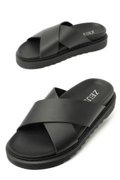 JOHN SMEDLEY 前開きニットポロを使用したリラックススタイル