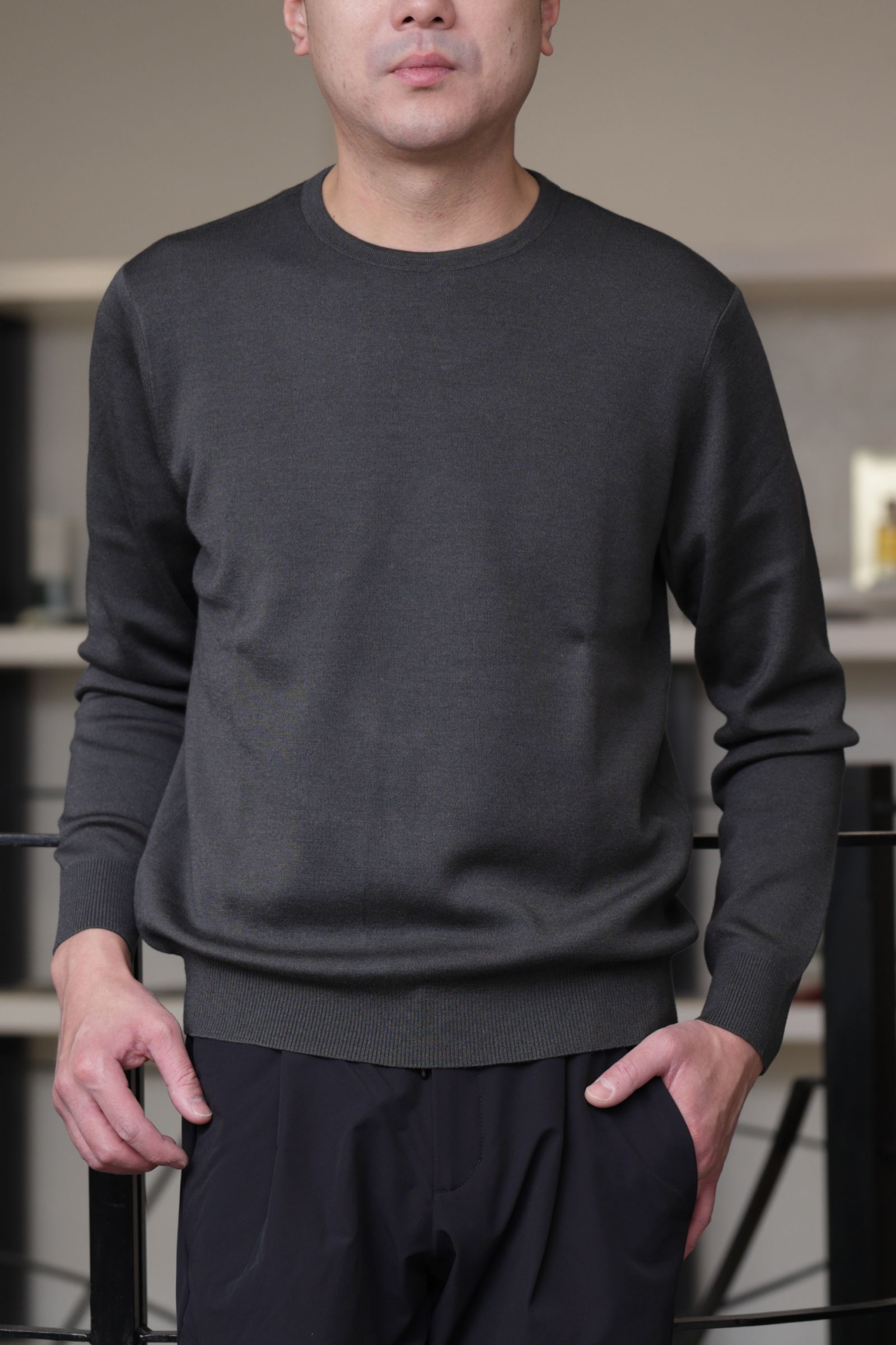 lussoシリーズ #7417 18G カシミヤシルク クルーネック ロングスリーブ ニット / SPACE GRAY スペースグレー