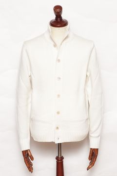 ZANONE ニットブルゾンCHIOTOを使用した上品休日スタイル