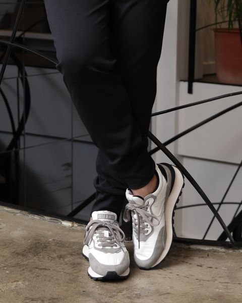 EMMETI ダウンベストそ使用したスポーティに仕上げた、大人のアーバンリラックススタイル