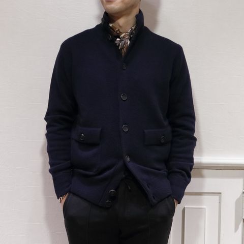 "HENROのダウンコート"を使用した秋冬カジュアルコーデ