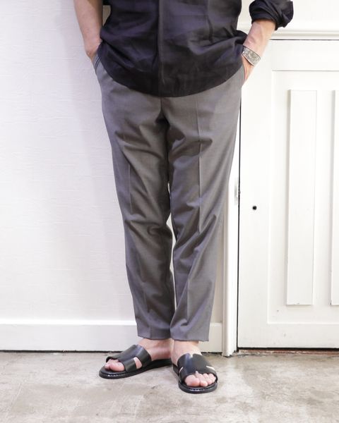 COLONY CLOTHING リネンカプリシャツを使用した上品リラックスコーデ