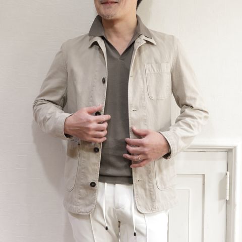 "JOHN SMEDLEY"スキッパーポロを使用したミルクティーコーデ