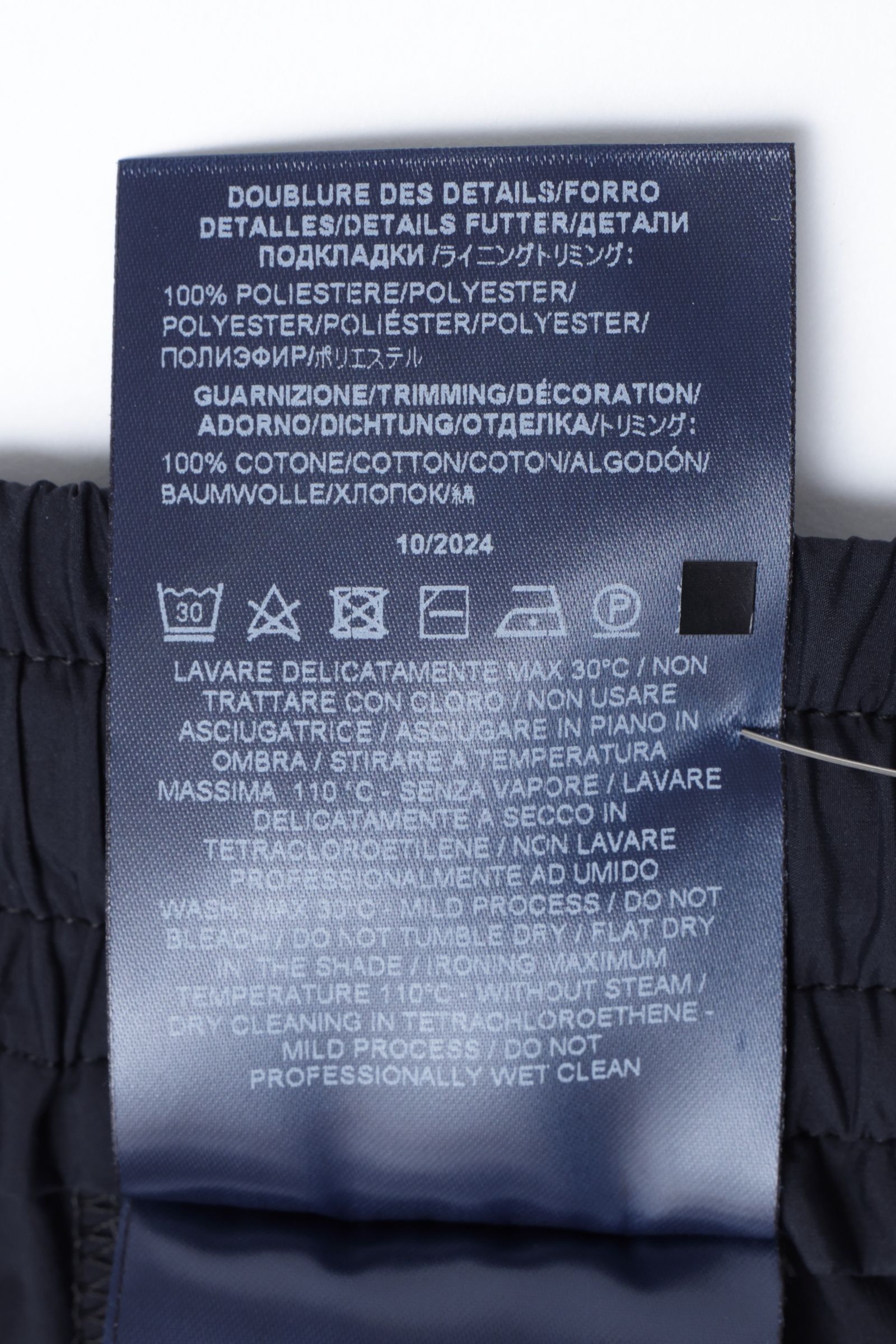 LIGHT NYLON STRETCH 1プリーツ テーパード シャーリングパンツ / ブラック 9300