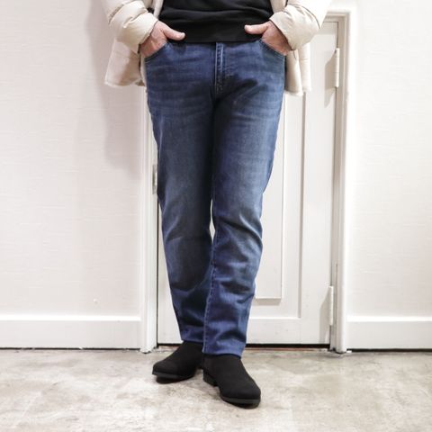 "HERNO"ムートンダウンを使用したドレカジスタイル