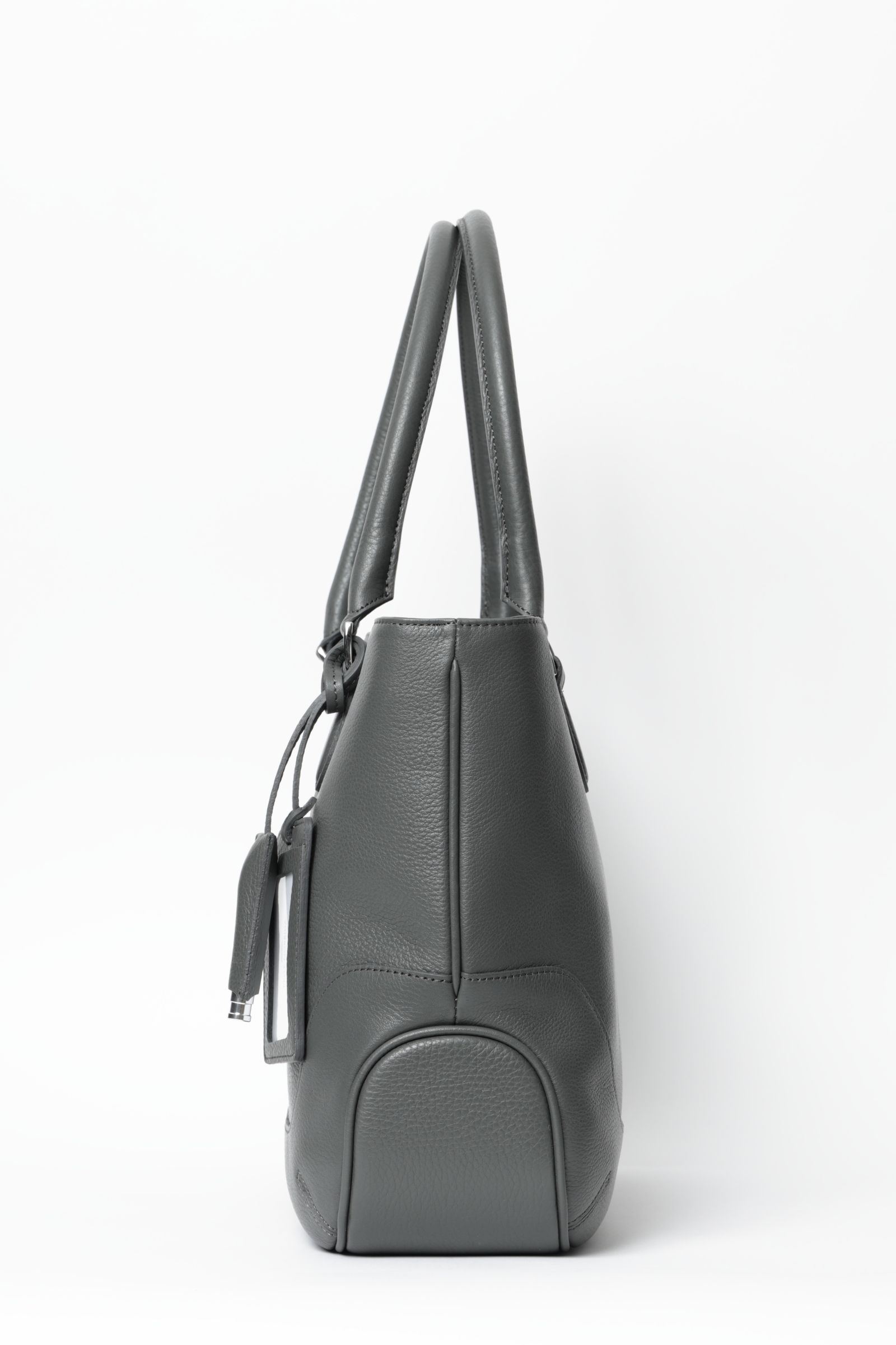 Maiden Voyageシリーズ メイデン ヴォヤージュ 薄マチ シュリンクレザー トートバッグ  / チャコールグレー