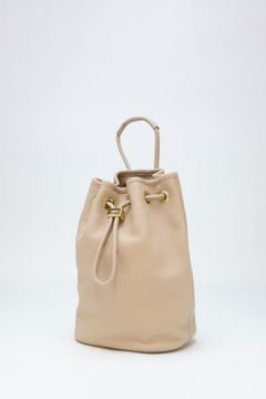 DRAWSTRING BAG SMALL イタリアンキップレザー × 真鍮 巾着バッグ / ベージュ