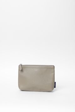 Cinque Terreシリーズ シュリンクレザー シンプルポーチ / トープ