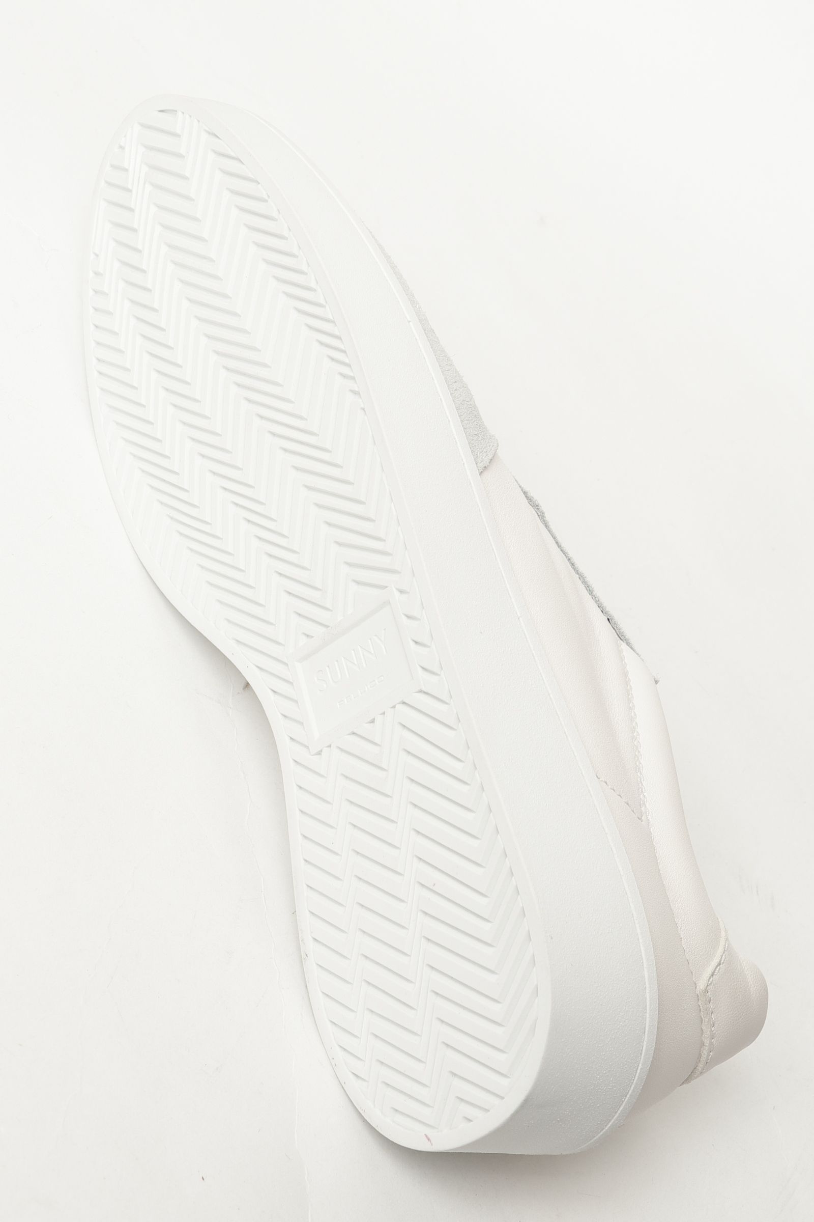 M009 ゴートスムースレザー アンライニング レースアップ スニーカー / ホワイト