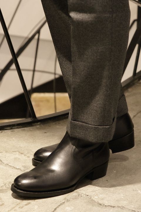 "EMMETI H UOMO"を使用したクラシカルドレスコーデ