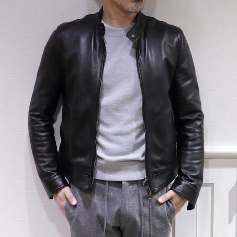 EMMETI - エンメティ ライダースジャケットを使用した黒×グレー スタイル