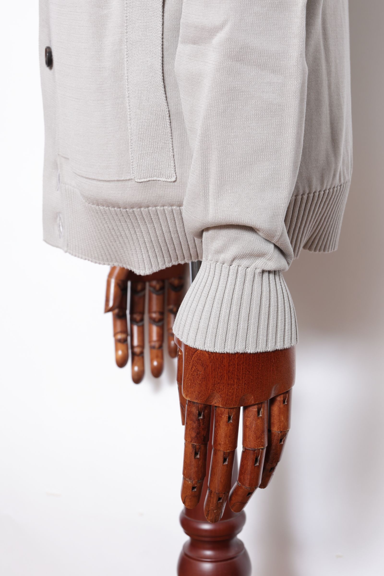 BB3MLT クレープ コットン ニット ハイゲージ スタンドカラー カーディガン / ライトグレー 0902