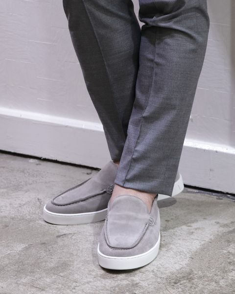 FILIPPO DE LAURENTIISジップアップニットを使用したミルクティーコーデ