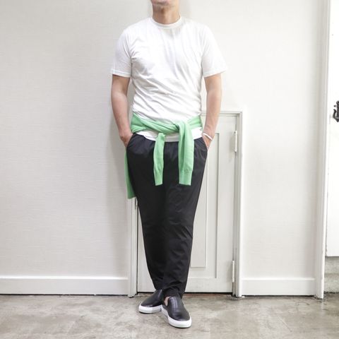 "ジャブスアルキヴィオ"テクノリネンイージーパンツを使用した夏コーデ