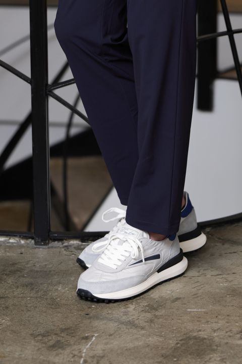 DISTRETTO12 セットアップを使用した、シンプルで差がつく大人のスポーティコーデ