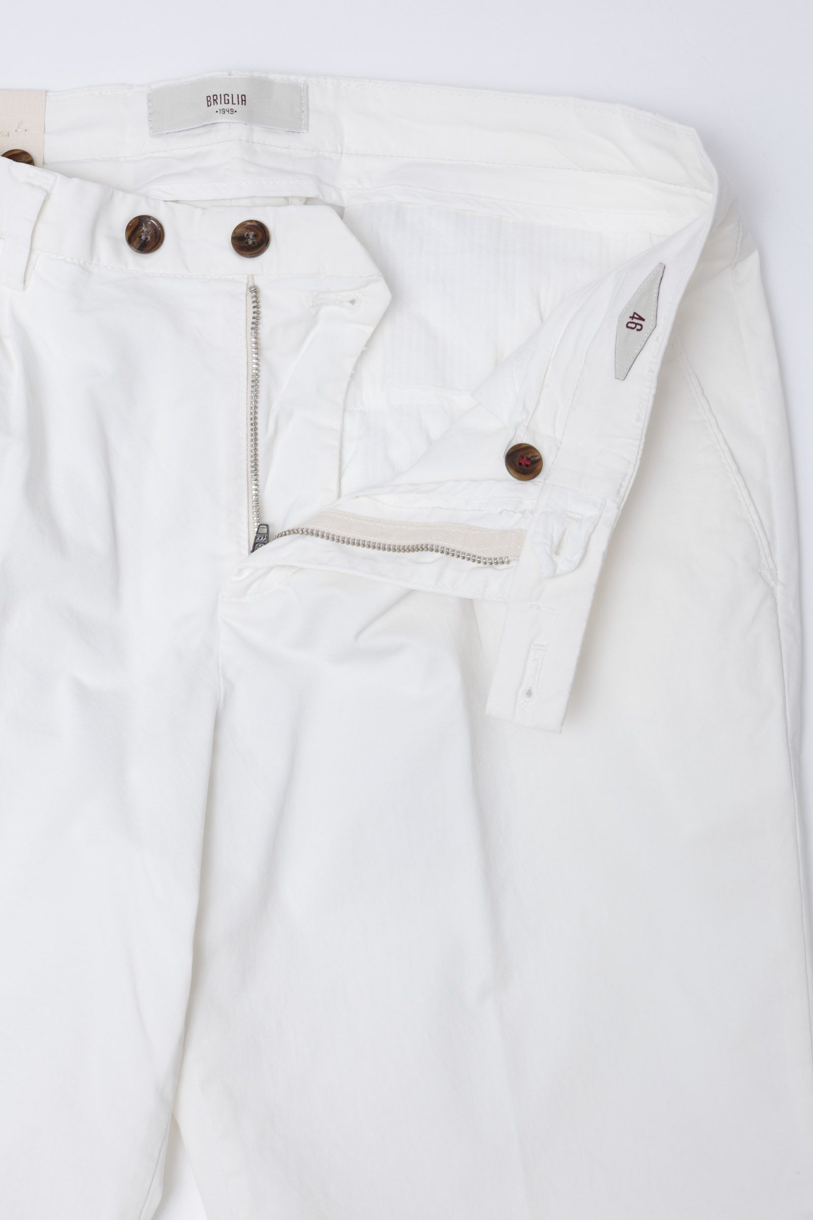 【干場さん別注】 BG101 コットンストレッチ ワンプリーツスリムショーツ  / ホワイト