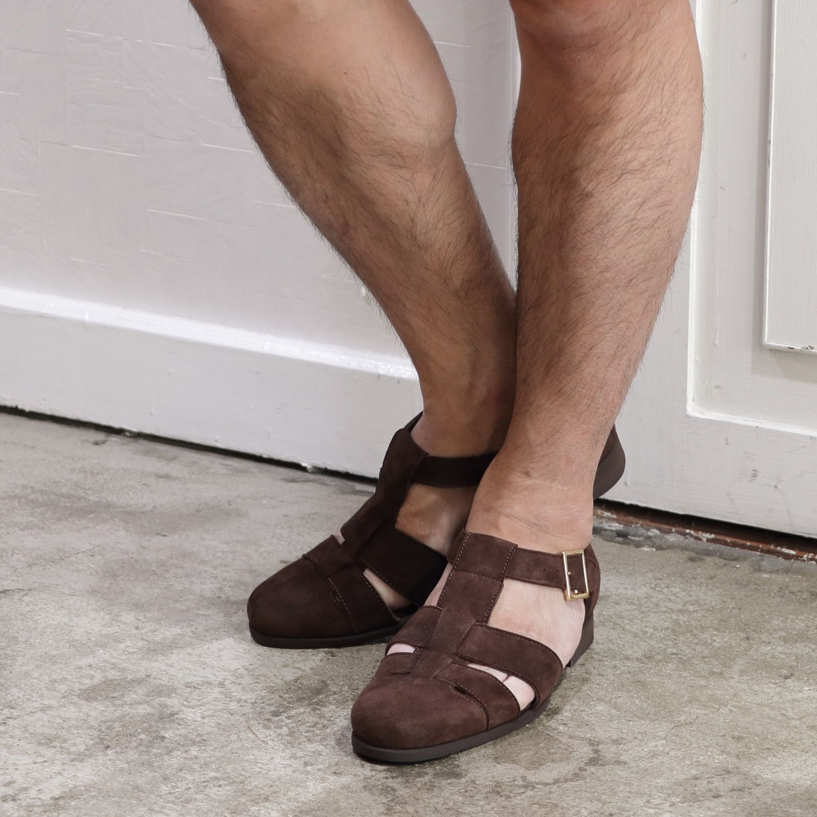 FILIPPO DE LAURENTIISリネンシルク ニットカーディガン を使用したリゾートスタイル