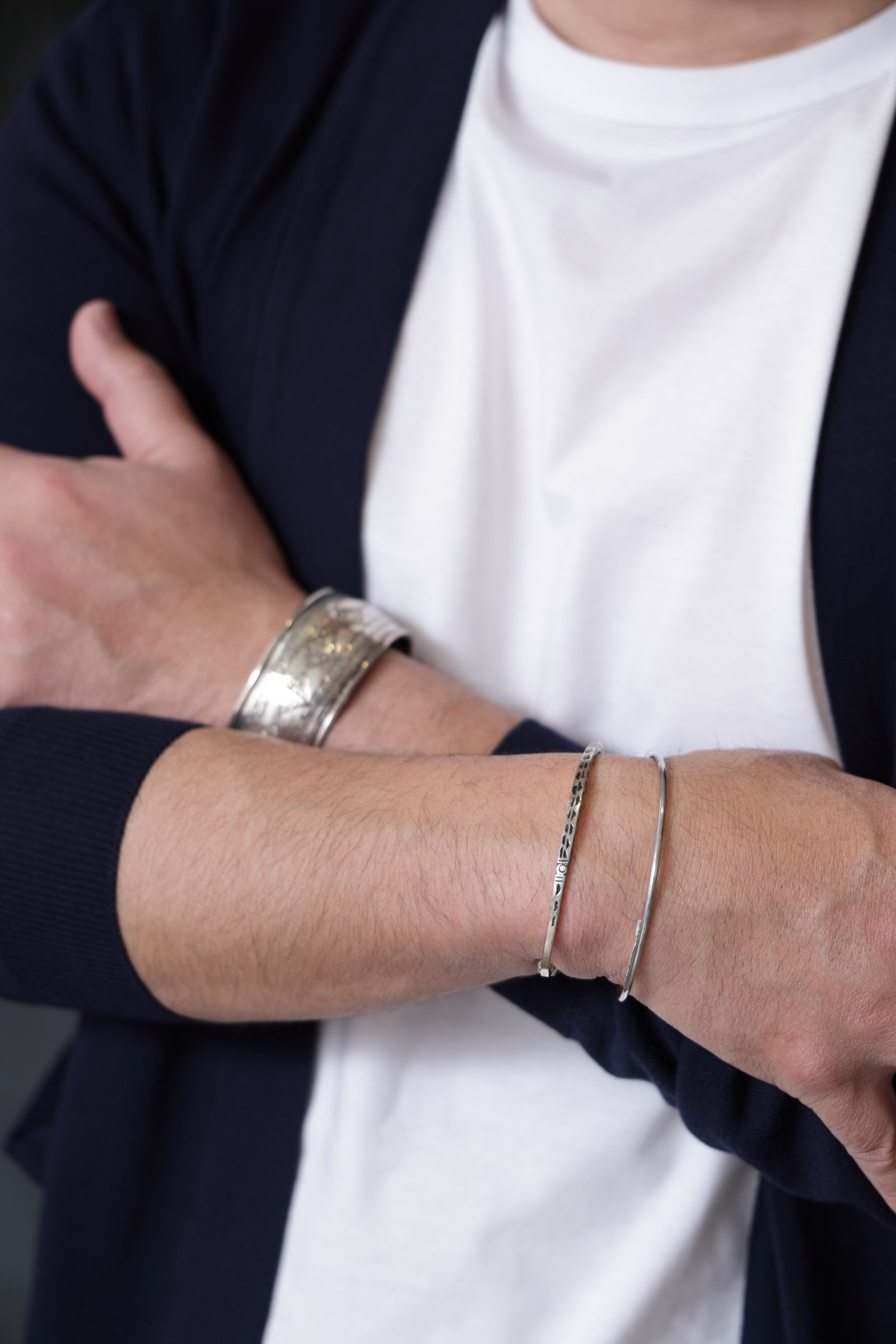 WH 当店完全別注 サンダルを使用した、上品に着こなす都会派サンダルスタイルを使用した